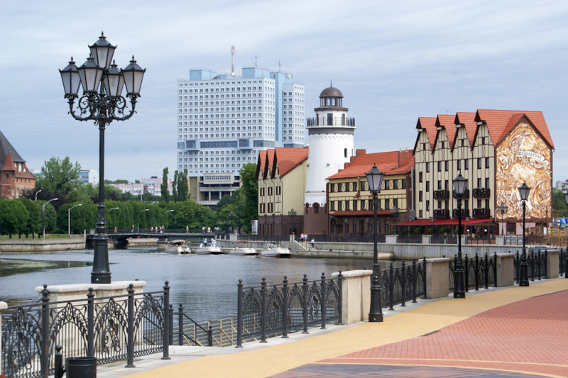 Suomen Pietarin pääkonsuli Anne Lammila vierailulle Kaliningradiin suomalaisten yritysten kanssa