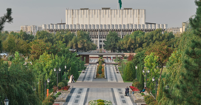 OECD: Uzbekistanin tulisi parantaa investointiympäristöä, yritystoimintaa ja verohallintoa