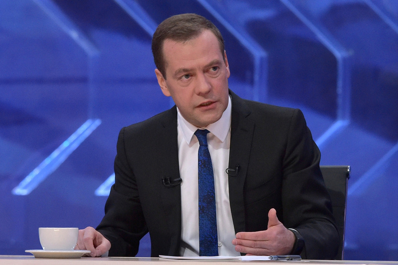 Medvedev: Turha luottaa pakotteiden nopeaan poistumiseen